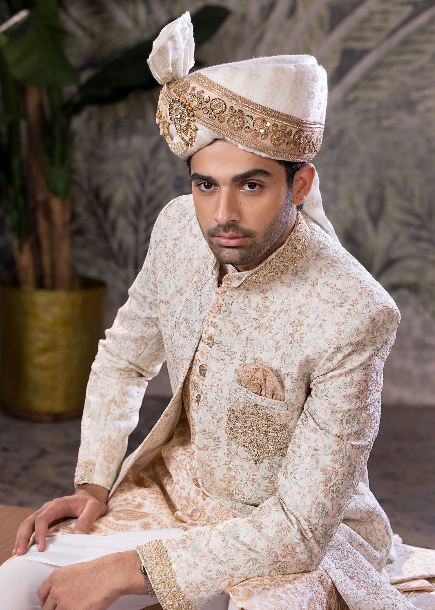 Off-White Hand-Embroidered Jamawar Sherwani (5-Piece) - Image 5