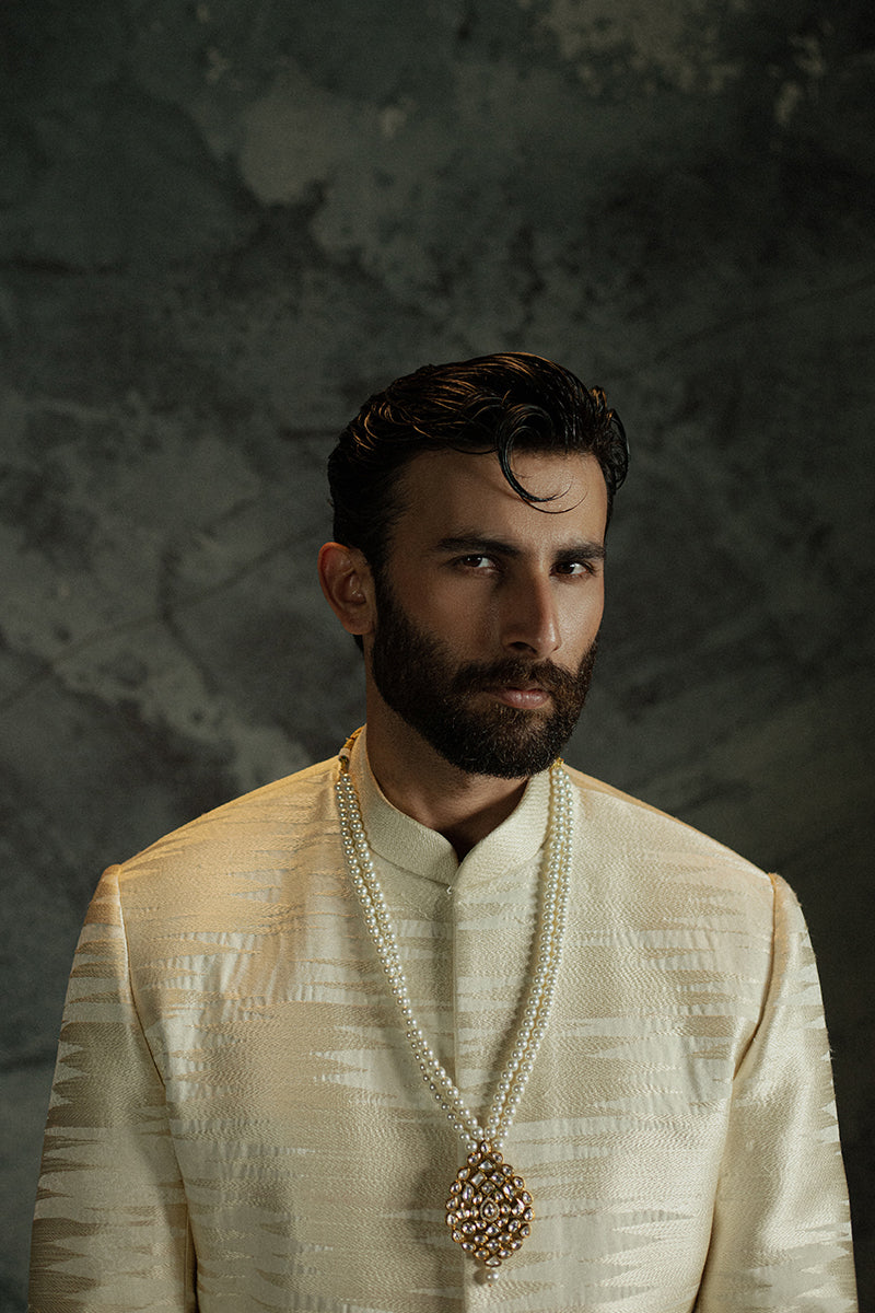 Ivory Chevron Embroidered Jamawar Sherwani (3-Piece) - Image 3