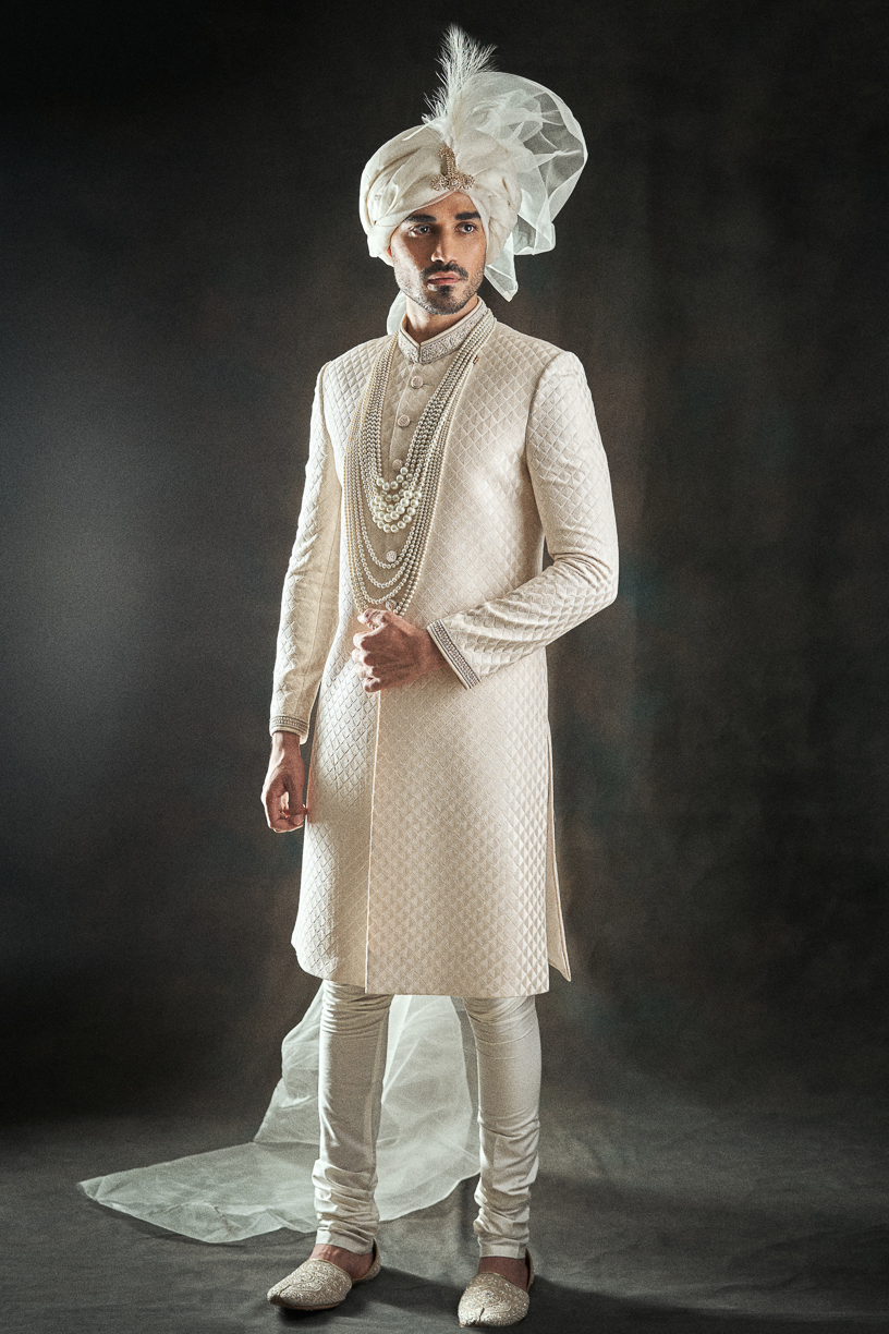 Ivory Quilted Jacquard Groom Sherwani (3-Piece) - Image 3