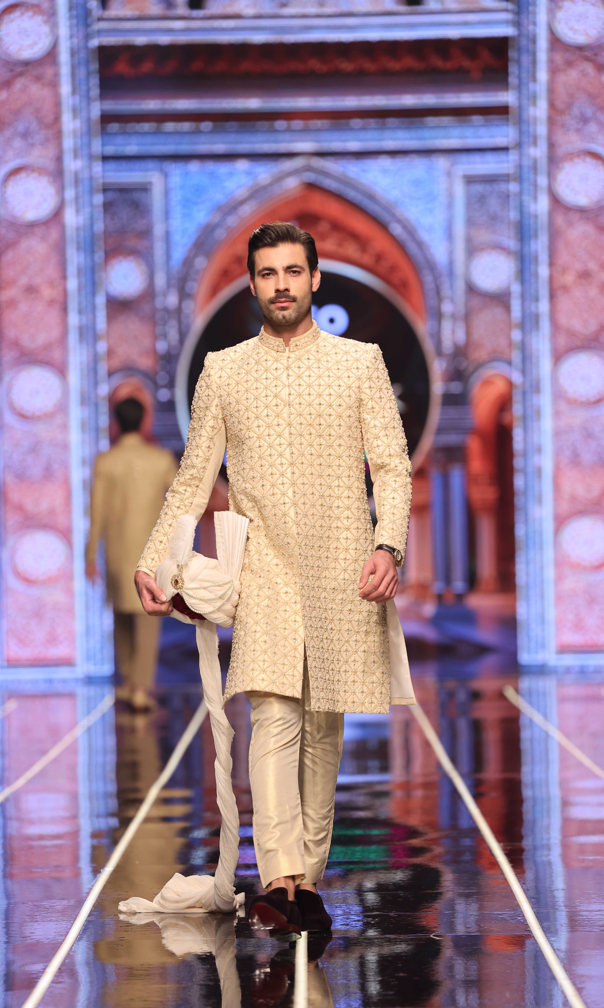 Ivory Geometric Embroidered Silk-Blend Sherwani (2-Piece) - Image 3