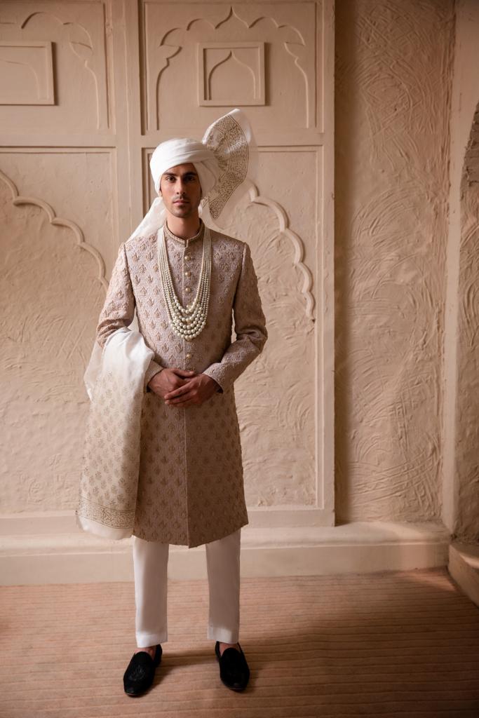 Antique White Jacquard Sherwani with Gold Motifs (3-Piece) - Image 4
