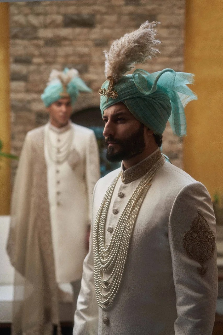 Off-White Lace Embroidered Silk-Blend Groom Sherwani (3-Piece) - Image 3