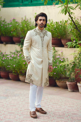 Off-White Gold Embroidered Silk-Blend Sherwani (2-Piece) - Image 3