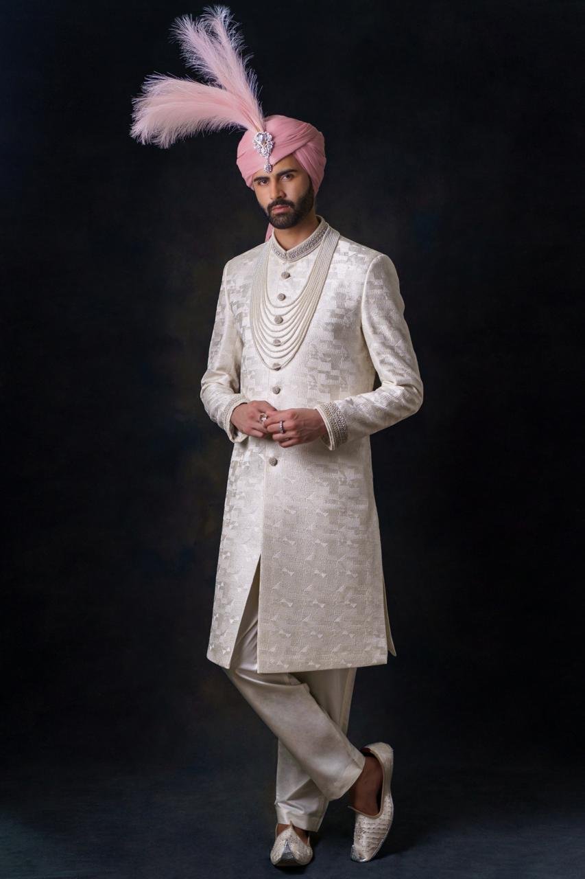 Off-White Chikankari Silk-Blend Sherwani (2-Piece) - Image 2
