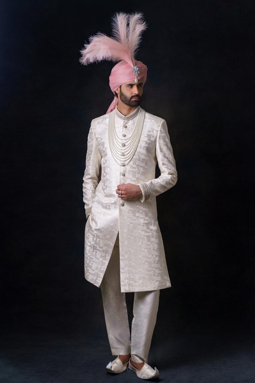 Off-White Chikankari Silk-Blend Sherwani (2-Piece) - Image 3