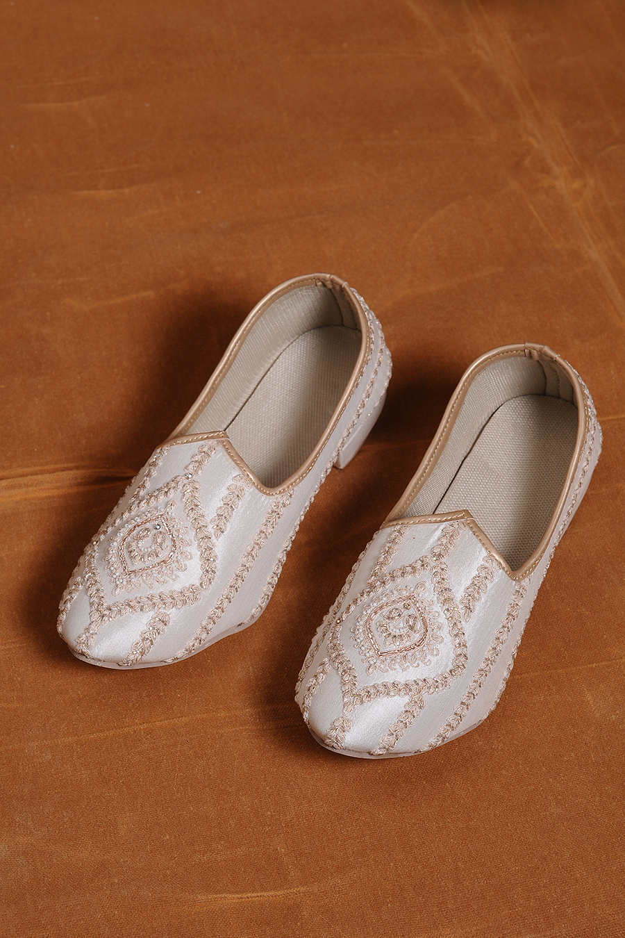 Ivory Embroidered Taffeta Silk Sherwani (3-Piece) - Image 7