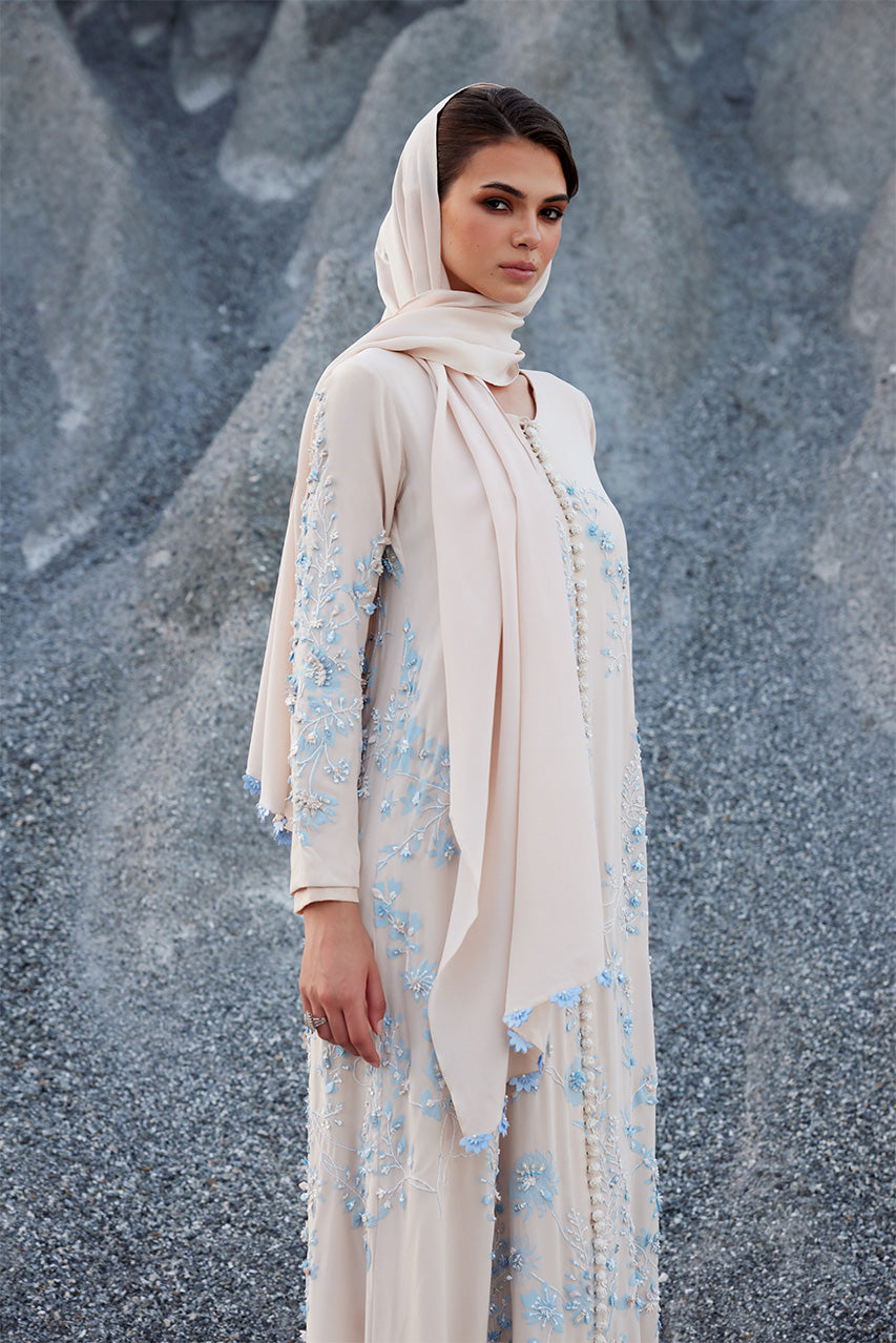 Almond White Embroidered Crepe Silk Kaftan (2-Piece) - Image 3