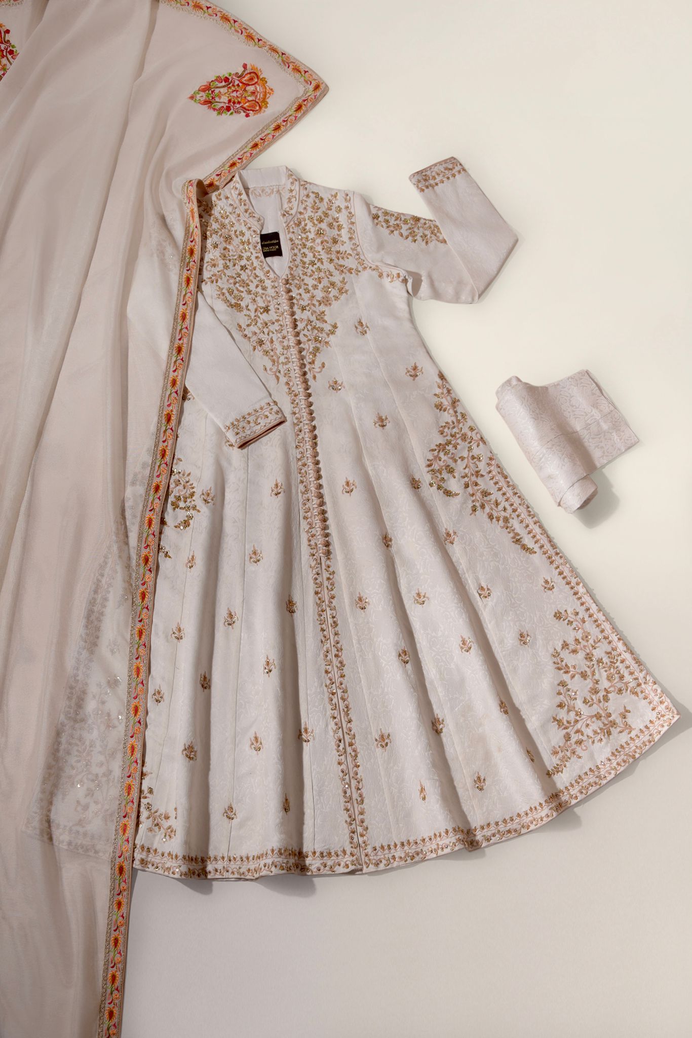 Pakistani Ivory Ari Embroidered Brocade Kalidar (3-Piece) - Image 2