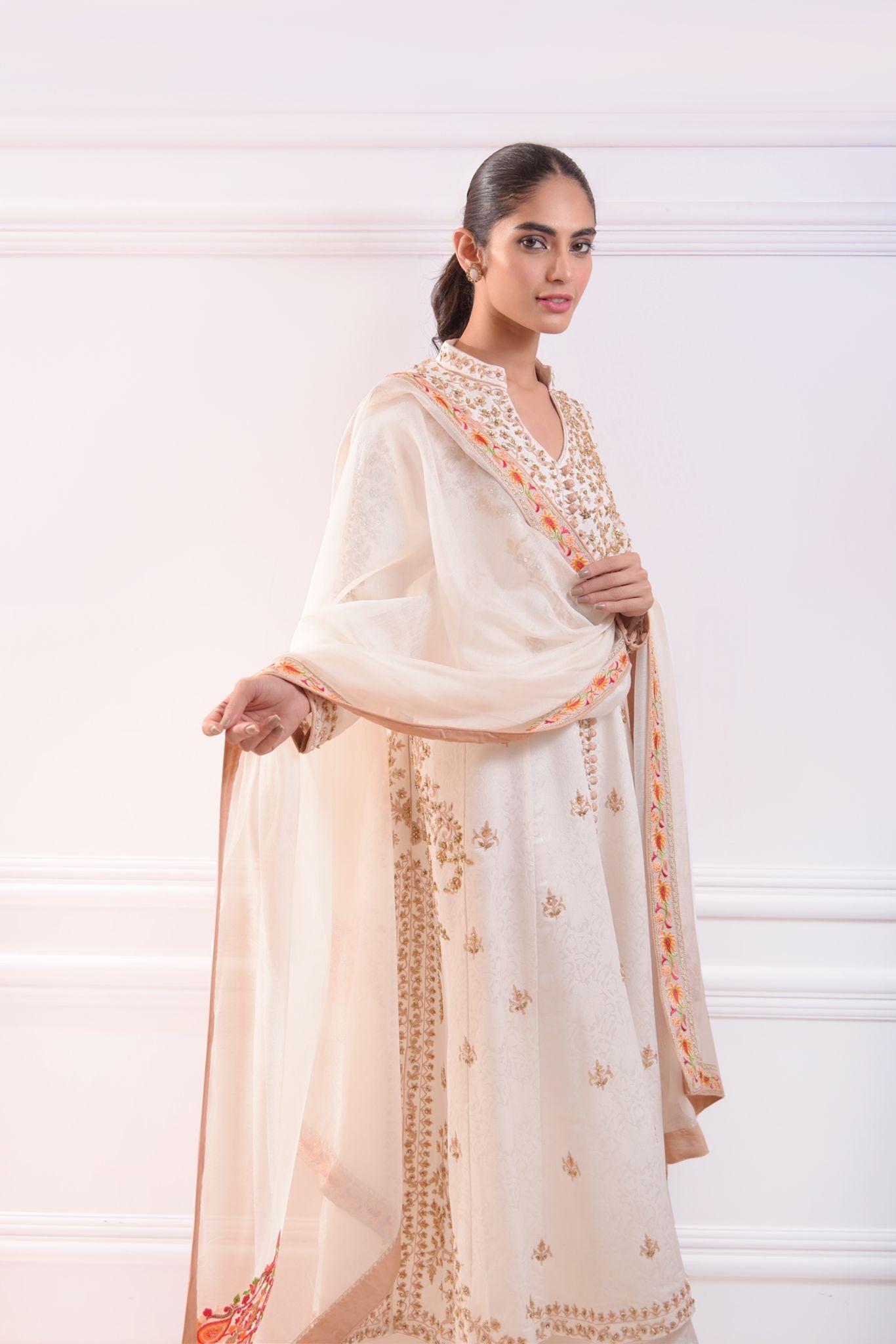 Pakistani Ivory Ari Embroidered Brocade Kalidar (3-Piece) - Image 4