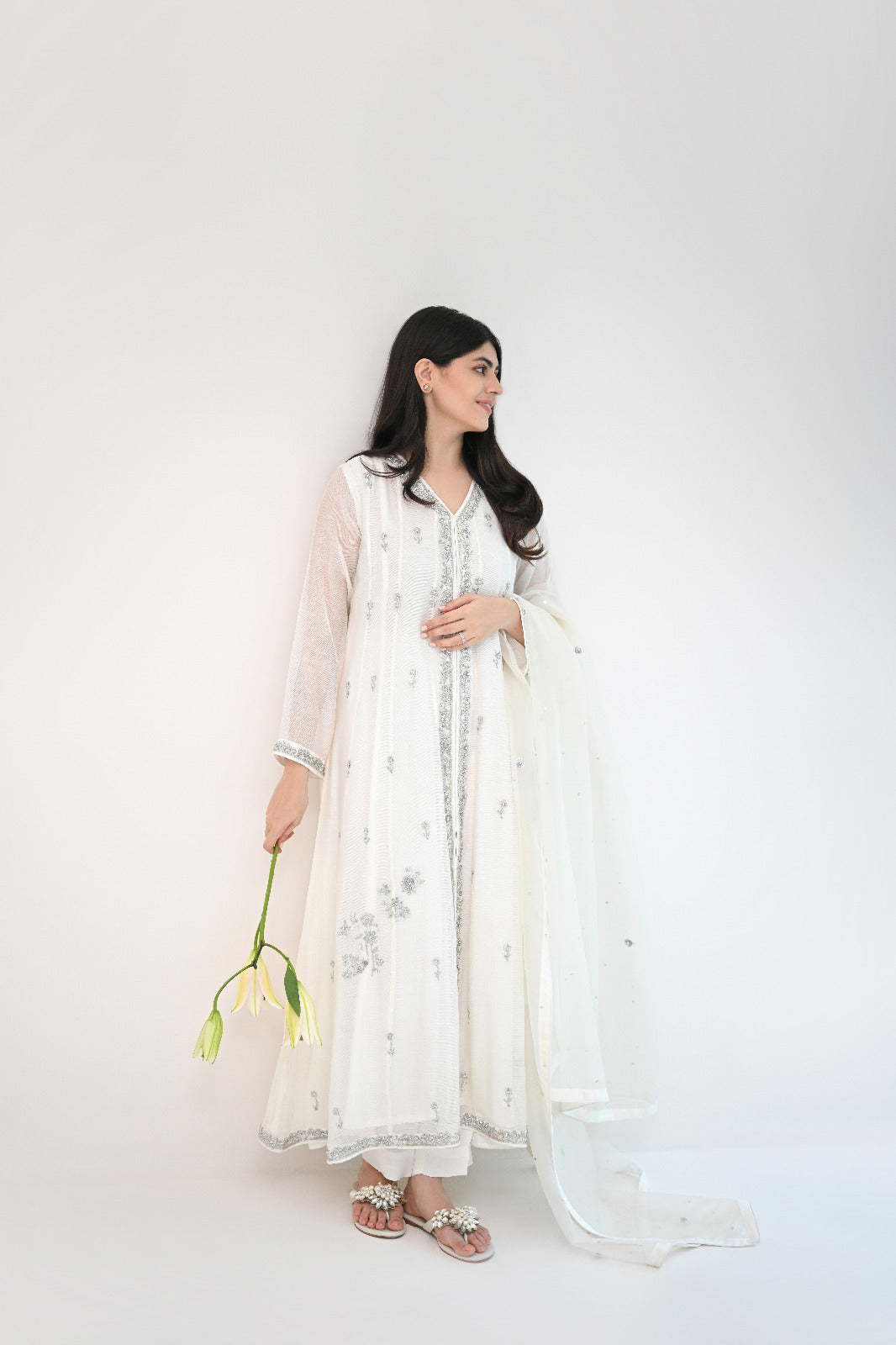 Pakistani Ivory Ada Work Handloom Cotton Net Kalidaar (3-Piece) - Image 4