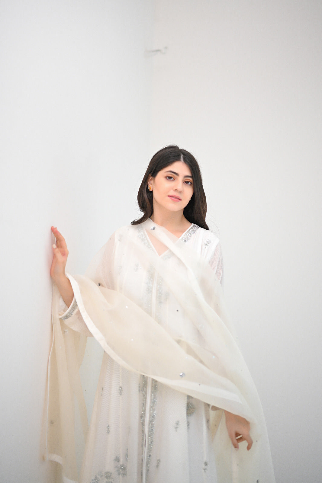 Pakistani Ivory Ada Work Handloom Cotton Net Kalidaar (3-Piece) - Image 6