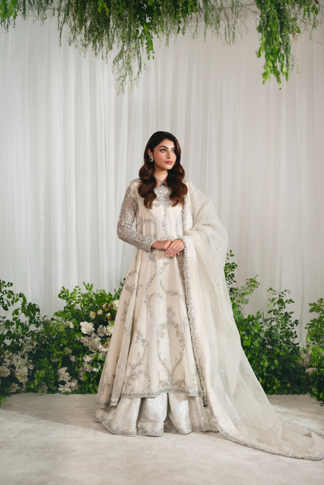 Pakistani Ivory Silver Ada Work Pure Tissue Kalidaar (3-Piece) - Image 4