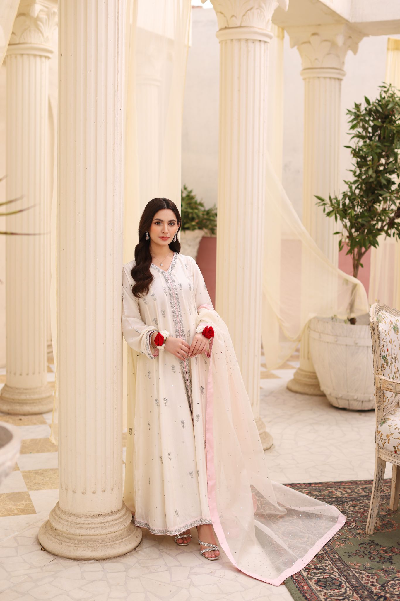 Pakistani Ivory Zardozi Raw Silk Kalidaar Dress (3-Piece) - Image 4