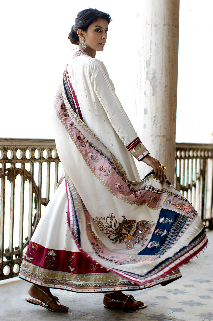 Off-White Embroidered Pure Silk Kalidaar (3-Piece) - Image 3