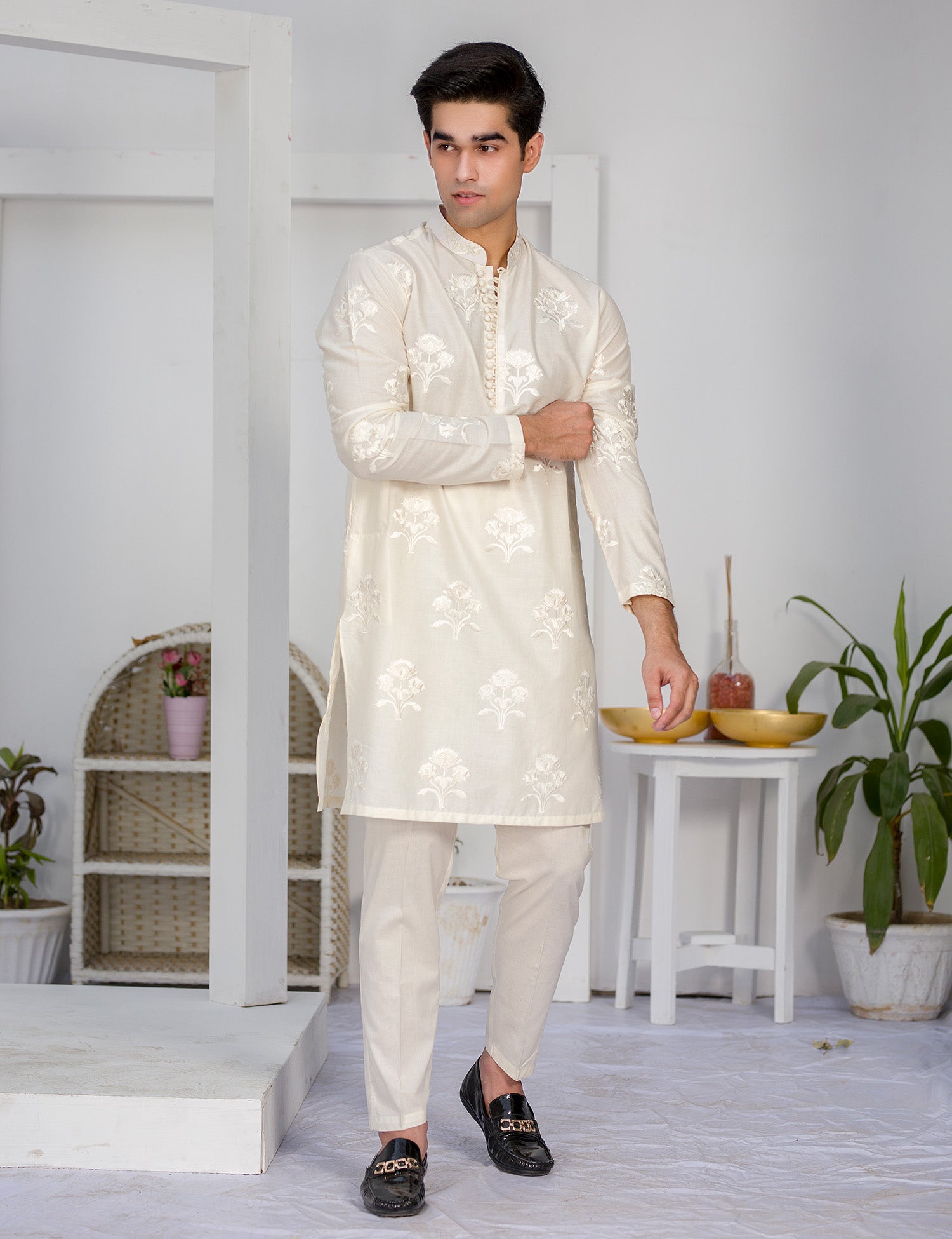Off-White Embroidered Cotton Kurta Trouser (2-Piece) - Image 3