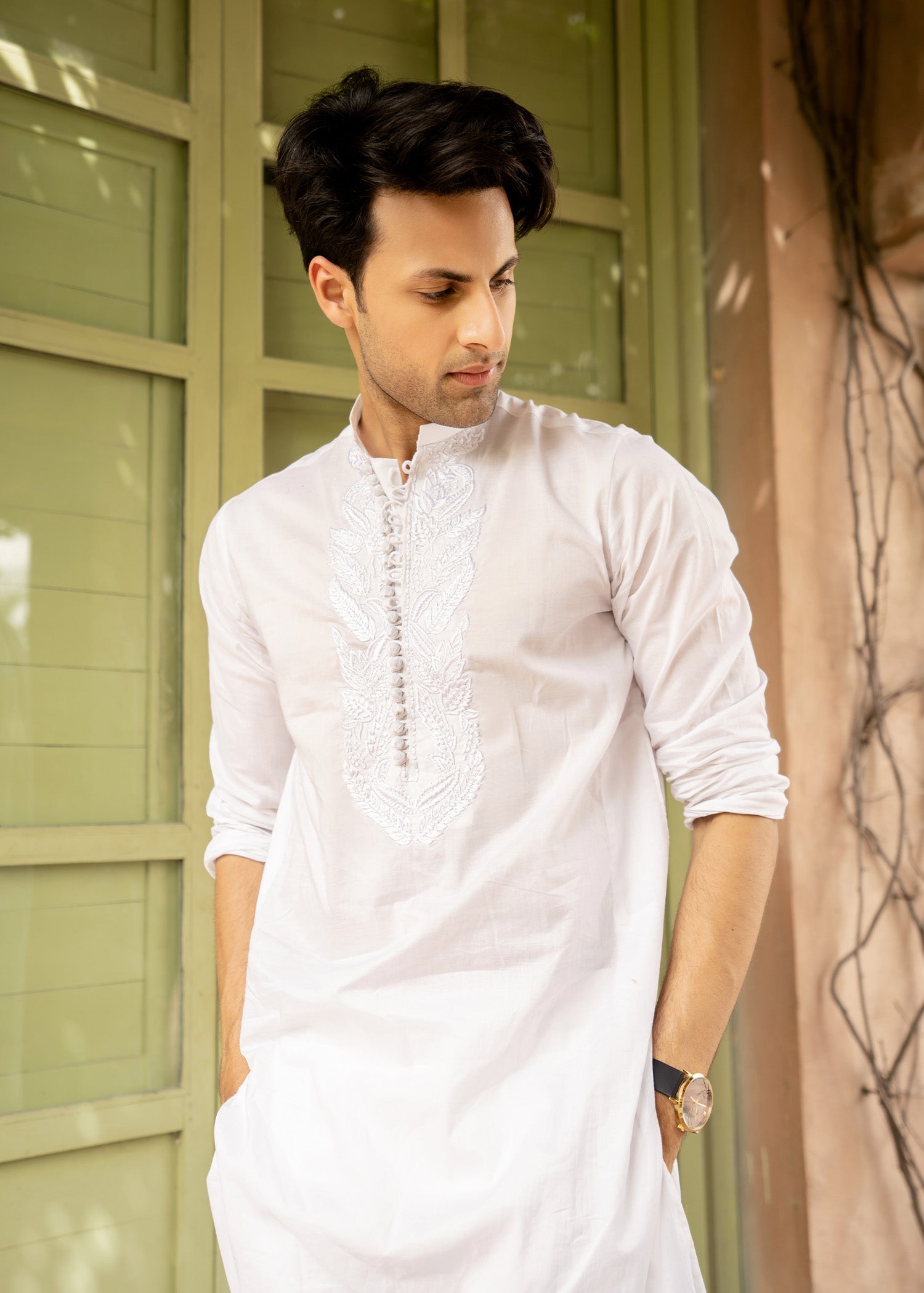 Off-White Embroidered Cotton Kurta Set (2-Piece) - Image 3