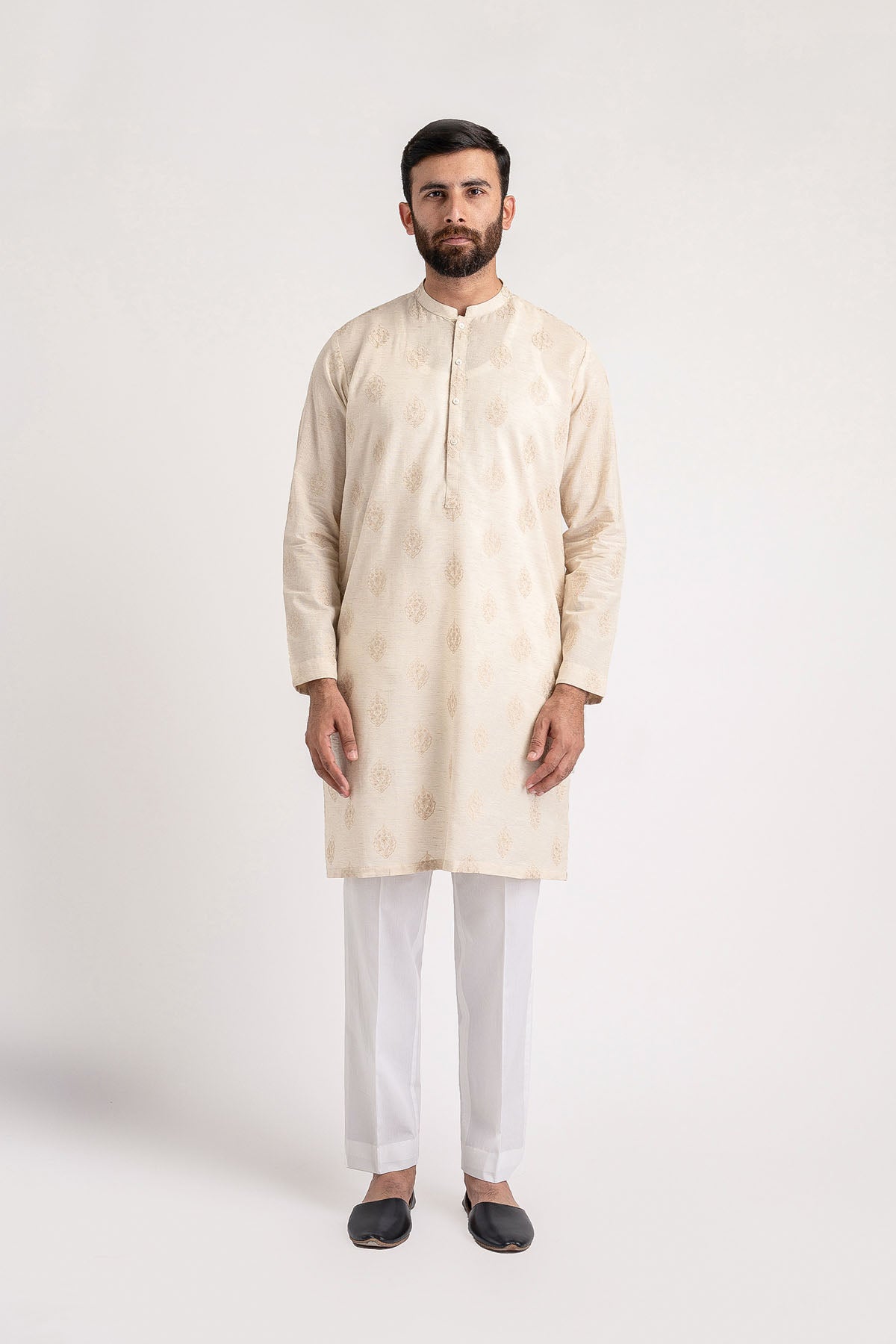 Off-White Embroidered Cotton Kurta (2-Piece) - Image 3