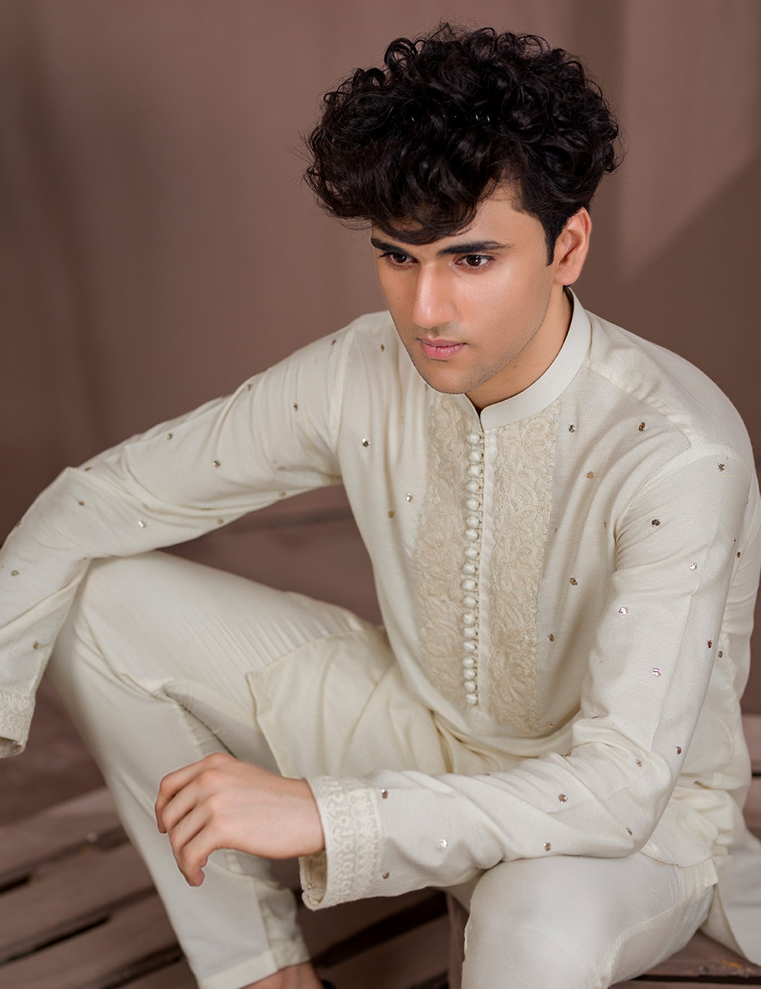 Off-White Hand Mukesh Cotton Net Kurta (2-Piece) - Image 6