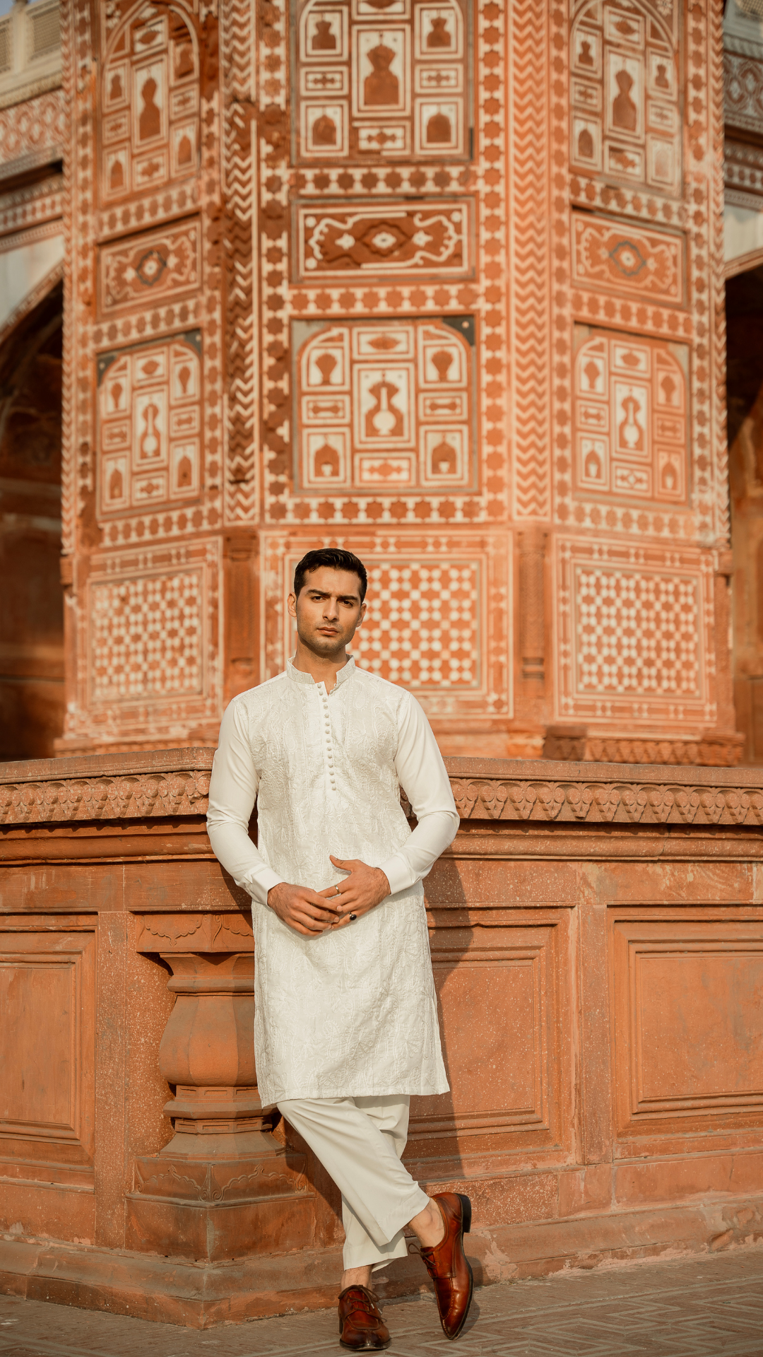 Off White Chikankari Embroidered Cotton-Silk Kurta (2-Piece) - Image 2