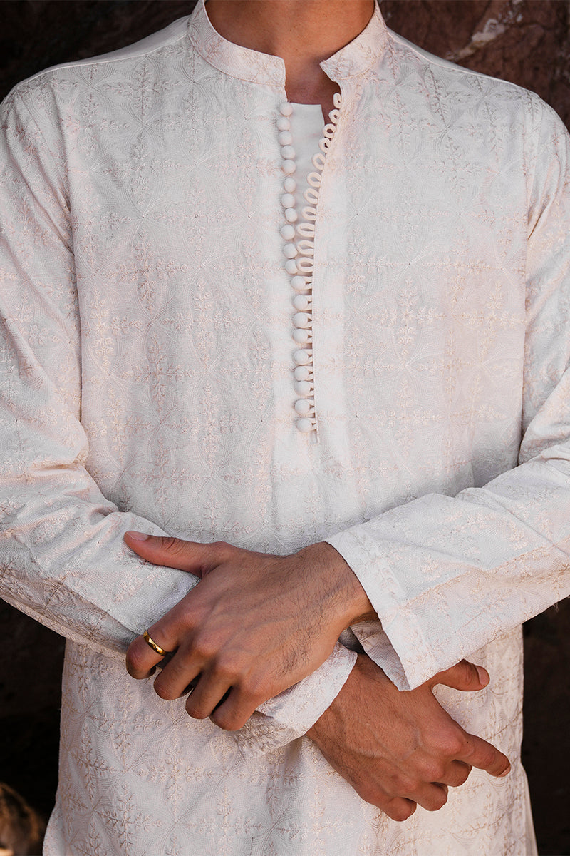 Ivory White Embroidered Cotton-Silk Kurta Pajama (2-Piece) - Image 3