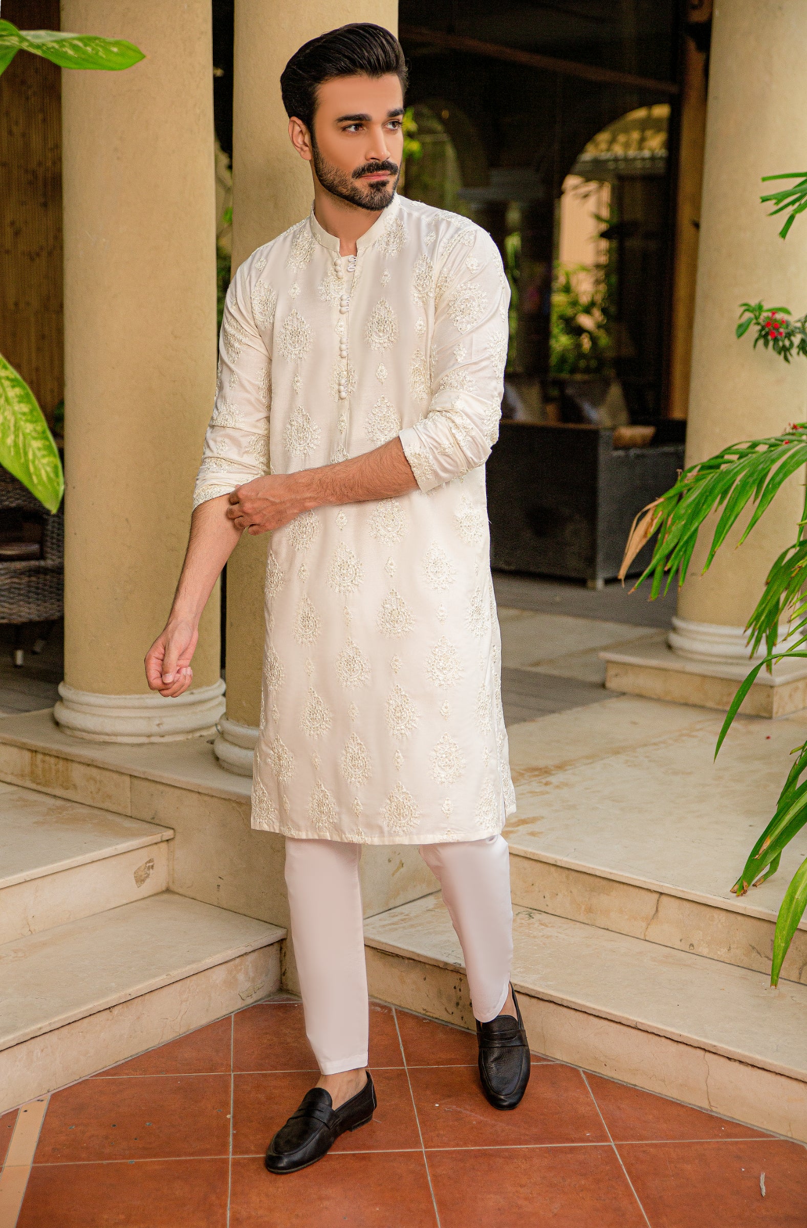 Off-White Embroidered Fancy Fabric Kurta Pajama (2-Piece) - Image 1