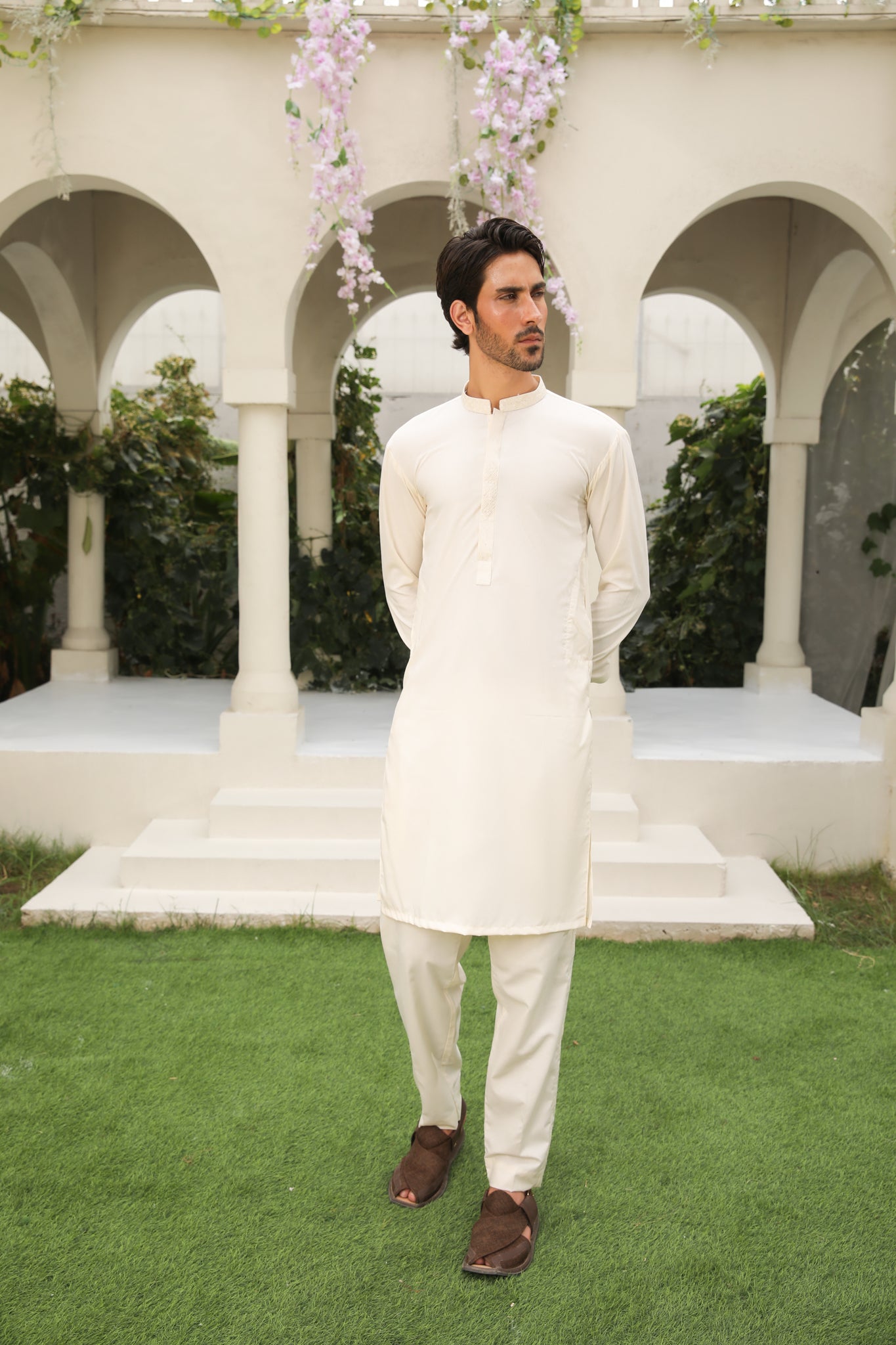 Bosky White Embroidered Blended Kurta Pajama (2-Piece) - Image 3