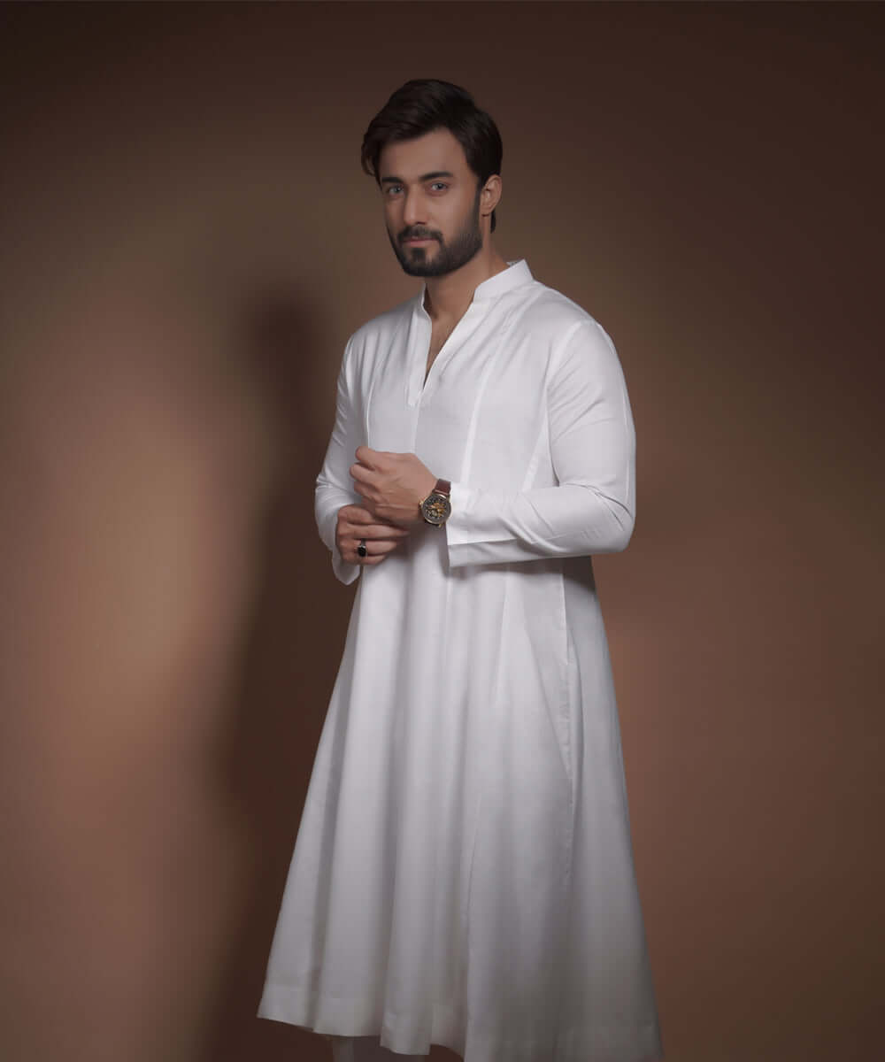 Off-White Minimal Seam Cotton-Silk Kalidar Kurta Pajama (2-Piece) - Image 2