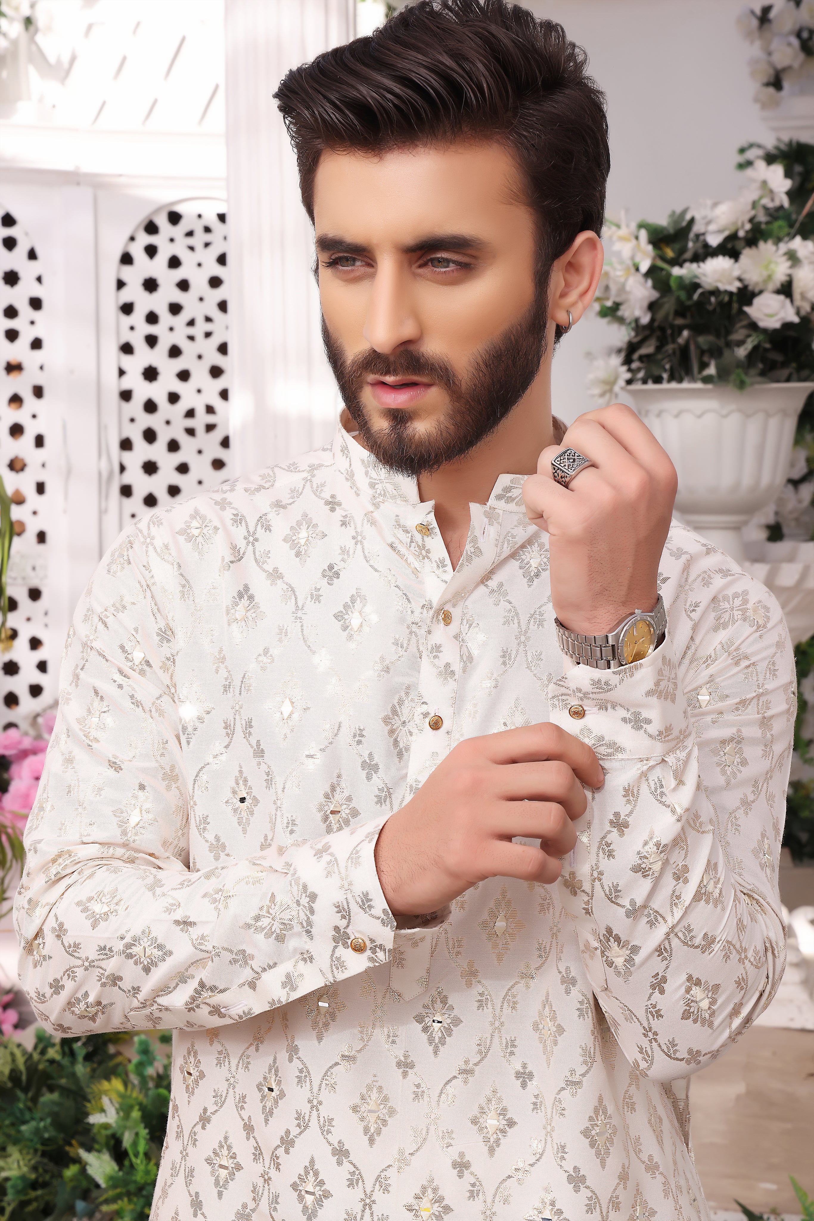Ivory Mirror Embroidered Cotton Silk Kurta Pajama (2-Piece) - Image 3