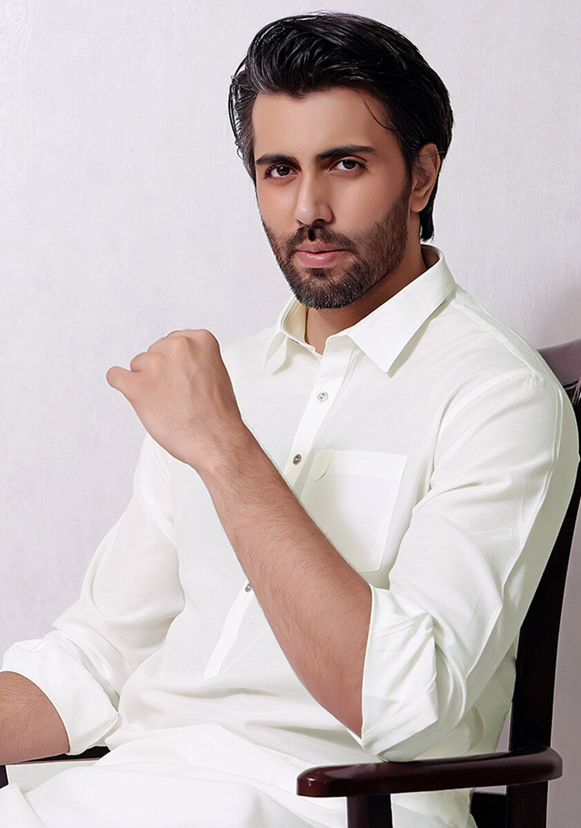 Off-White Cotton Silk Slim Fit Kurta Pajama (2-Piece) - Image 2