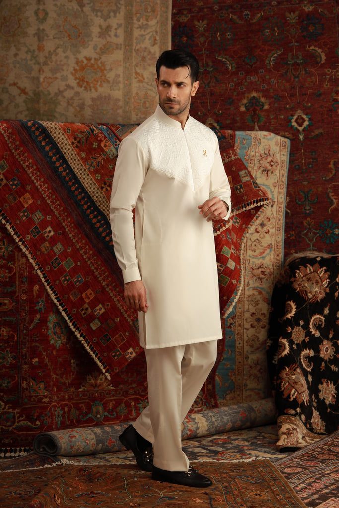 Off-White Self-Pattern Cotton-Silk Kurta Pajama (2-Piece) - Image 1