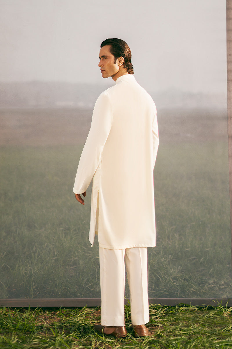 Off-White Premium Cotton Kurta Pajama (2-Piece) - Image 4