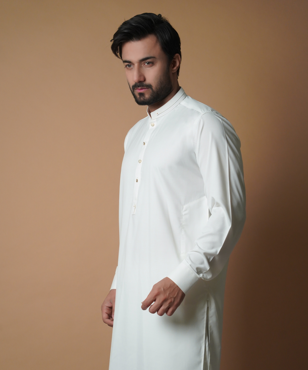 Offwhite IronEZ Fabric Kurta Pajama (2-Piece) - Image 4