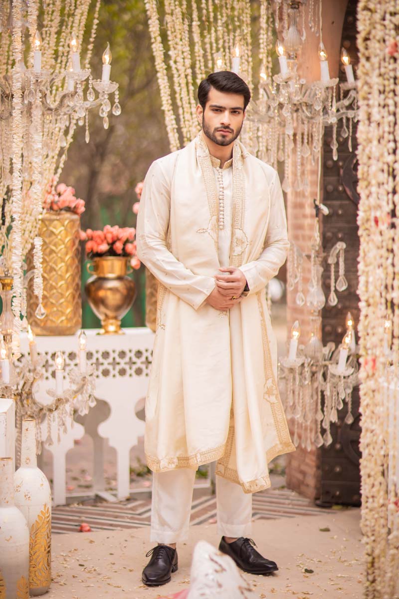 Off-White Embroidered Raw Silk Kurta Set (3-Piece) - Image 2