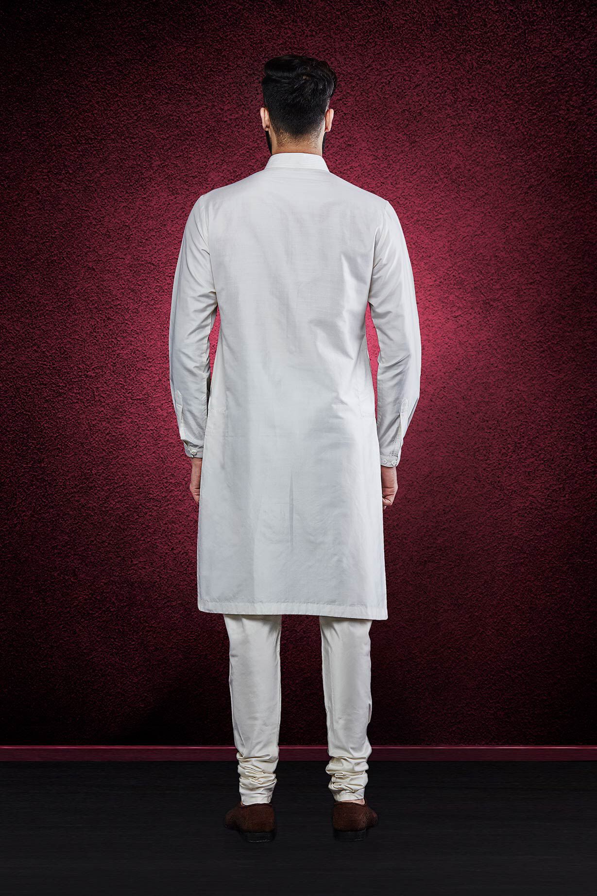 Off-White Stitch-Line Silk Kurta Pajama (2-Piece) - Image 2
