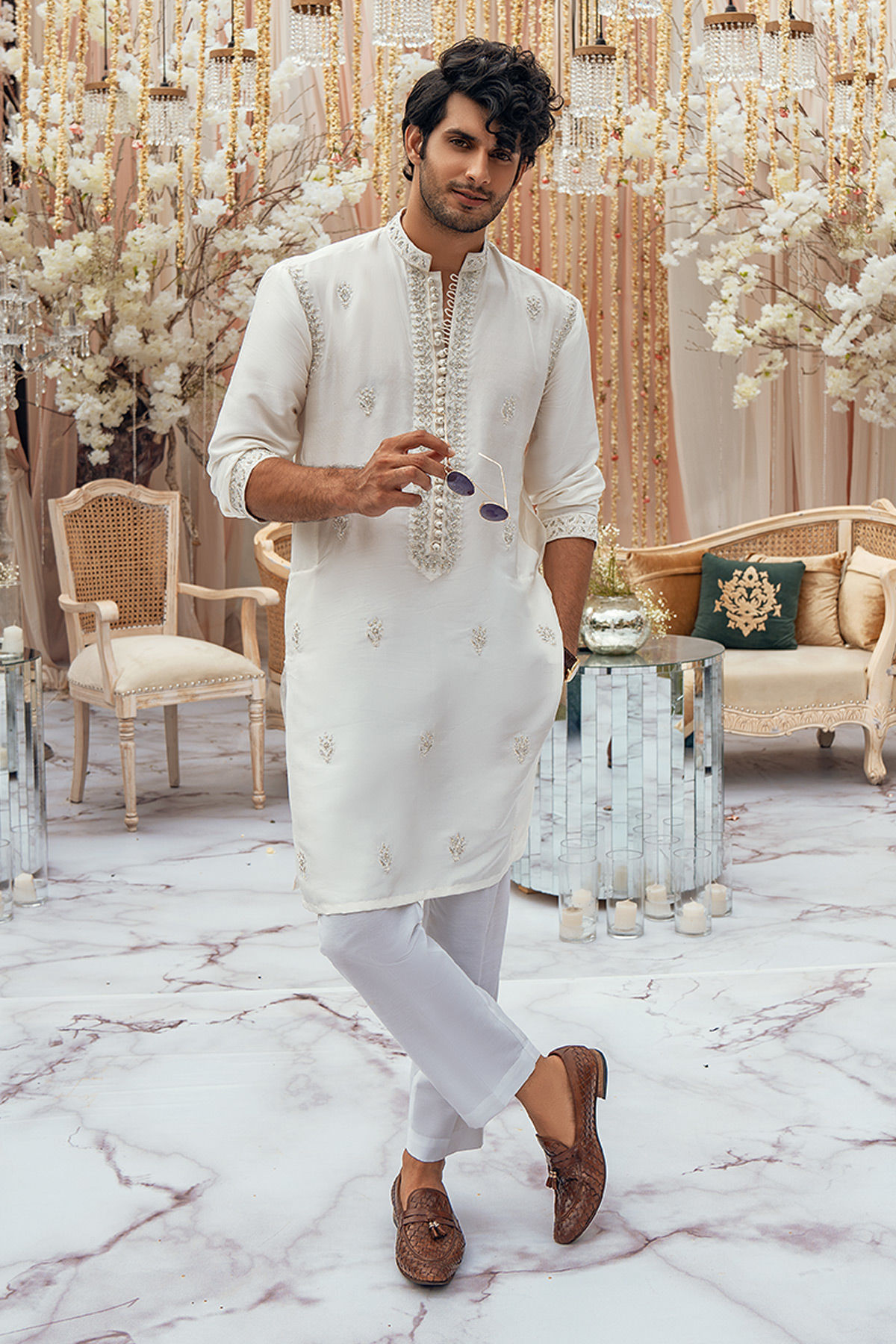 Ivory Zardozi Embroidered Pure Raw Silk Kurta (2-Piece) - Image 1