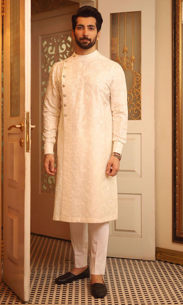 Off White Self-Embroidered Silk-Blend Kurta (2-Piece) - Image 2