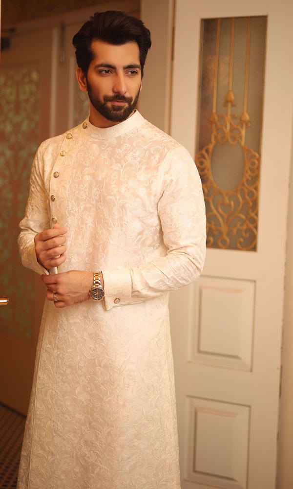 Off White Self-Embroidered Silk-Blend Kurta (2-Piece) - Image 5