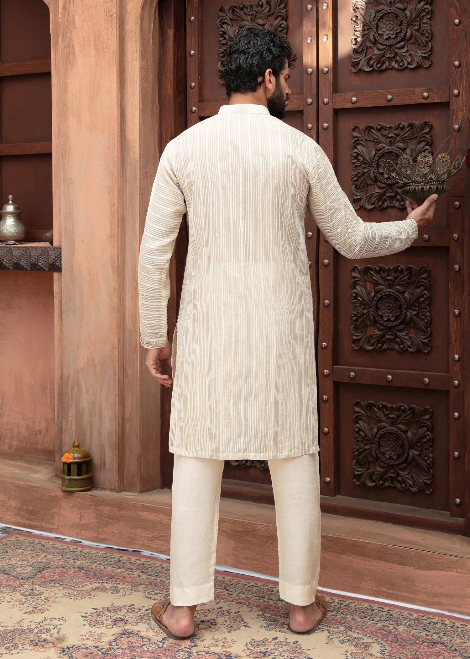 Ivory Embroidered Silk-Blend Kurta (2-Piece) - Image 4