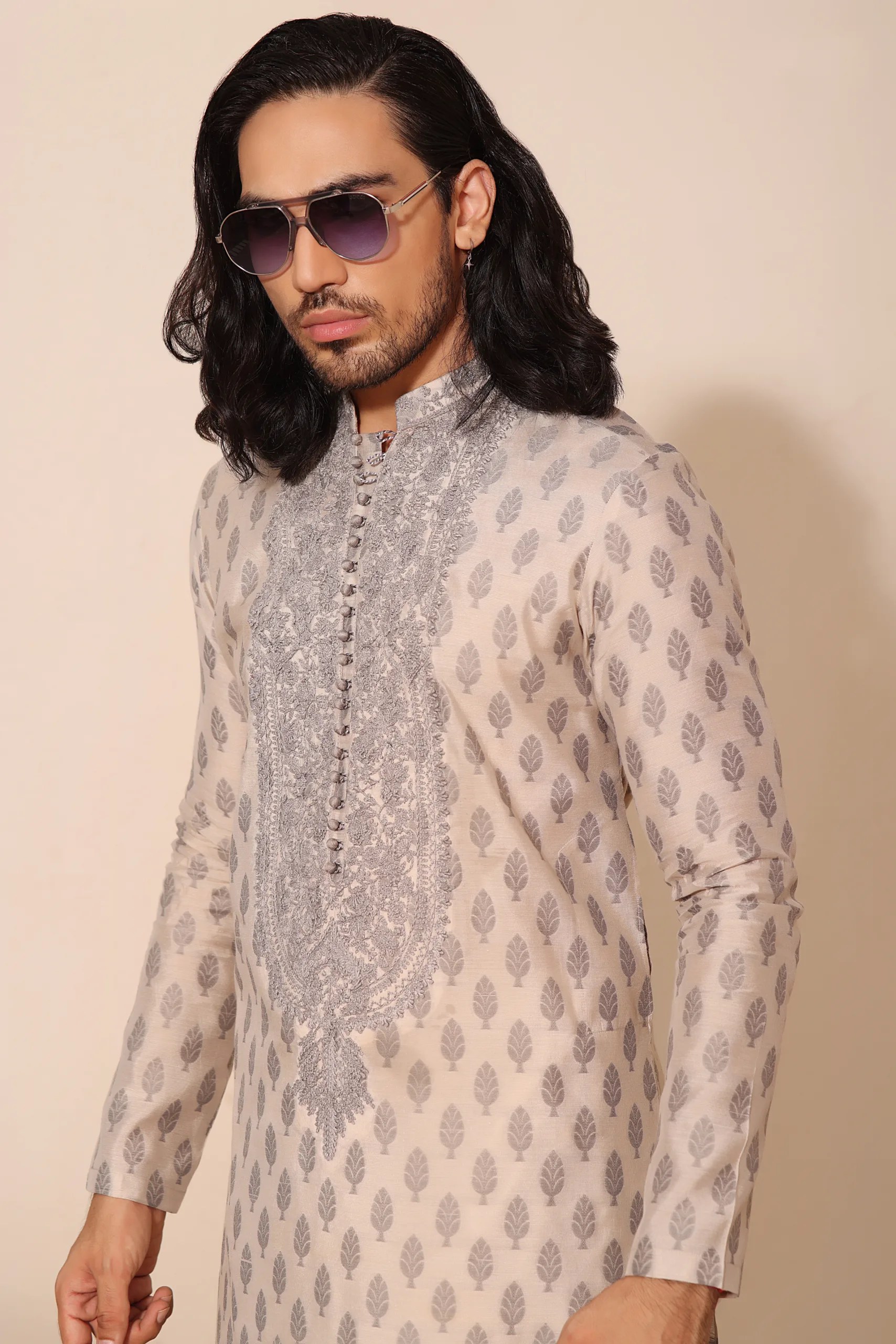 Antique White Embroidered Silk-Blend Kurta (2-Piece) - Image 1