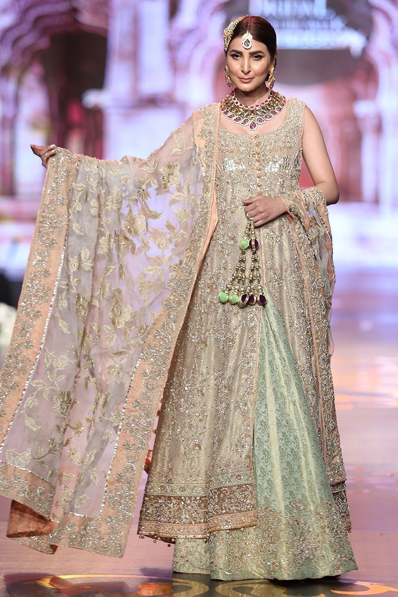 Off-White Pistachio Embellished Brocade Bridal Lehenga (3-Piece) - Image 3