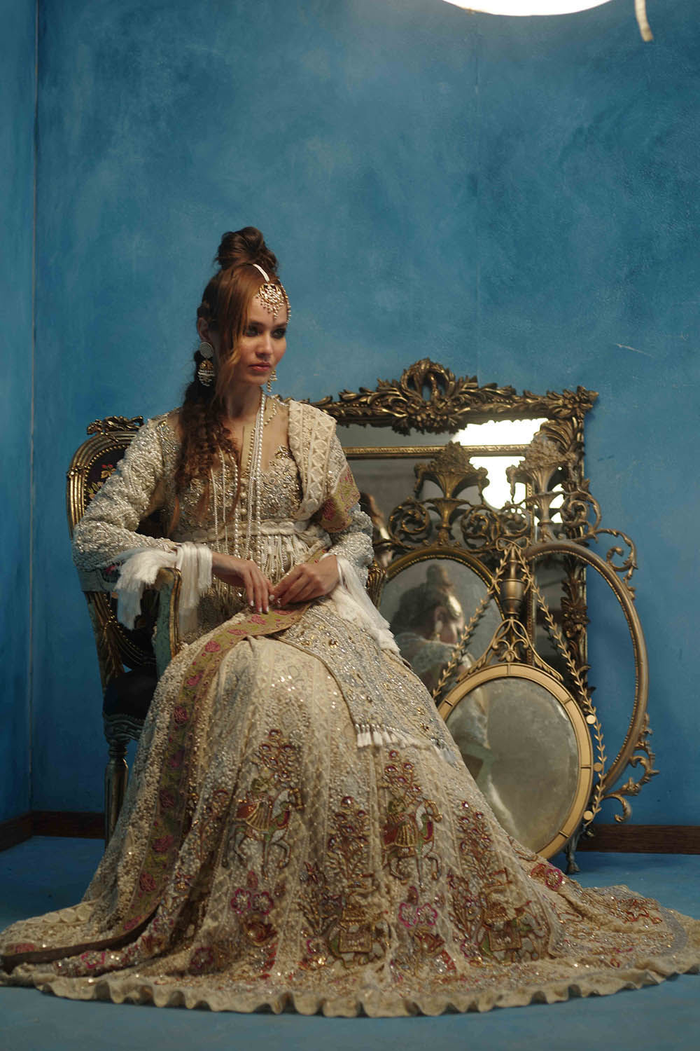 Ivory Zardozi Chicken Kari Bridal Lehenga (3-Piece) - Image 2