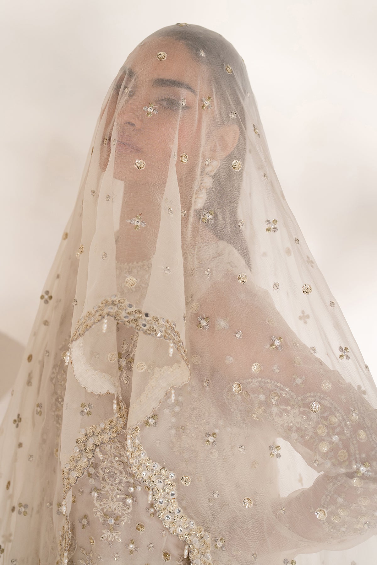 Pakistani Ivory Embroidered Chiffon & Silk Lehenga (3-Piece) - Image 8