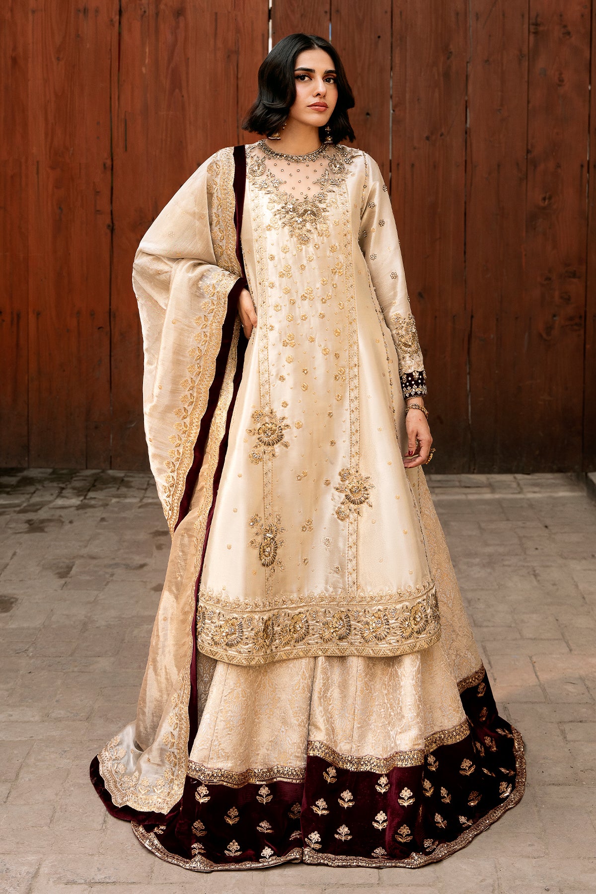 Pakistani Ivory Zardozi Masoori & Velvet Jamawar Lehenga (3-Piece) - Image 1