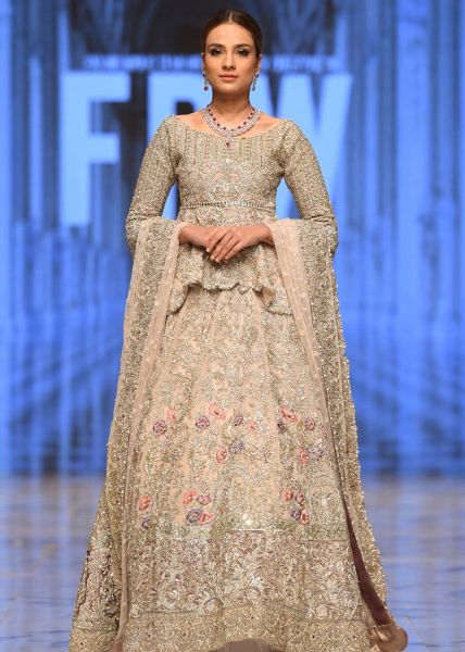 Pakistani Ivory Embellished Net Bridal Lehenga Set (3-Piece) - Image 2