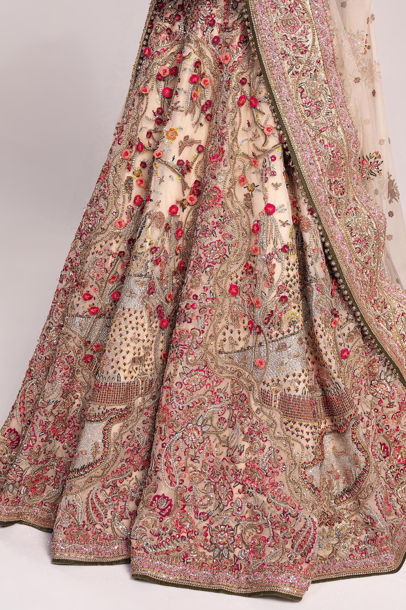 Ivory Zardozi Embroidered Net Bridal Lehenga (3-Piece) - Image 18
