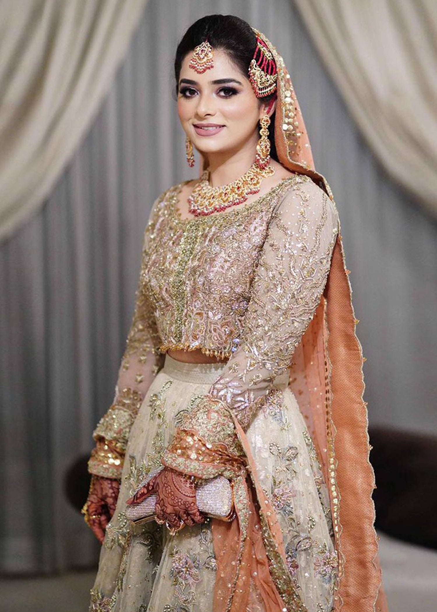 Pakistani Peach Ivory Embellished Net Organza Bridal Lehenga (3-Piece) - Image 3