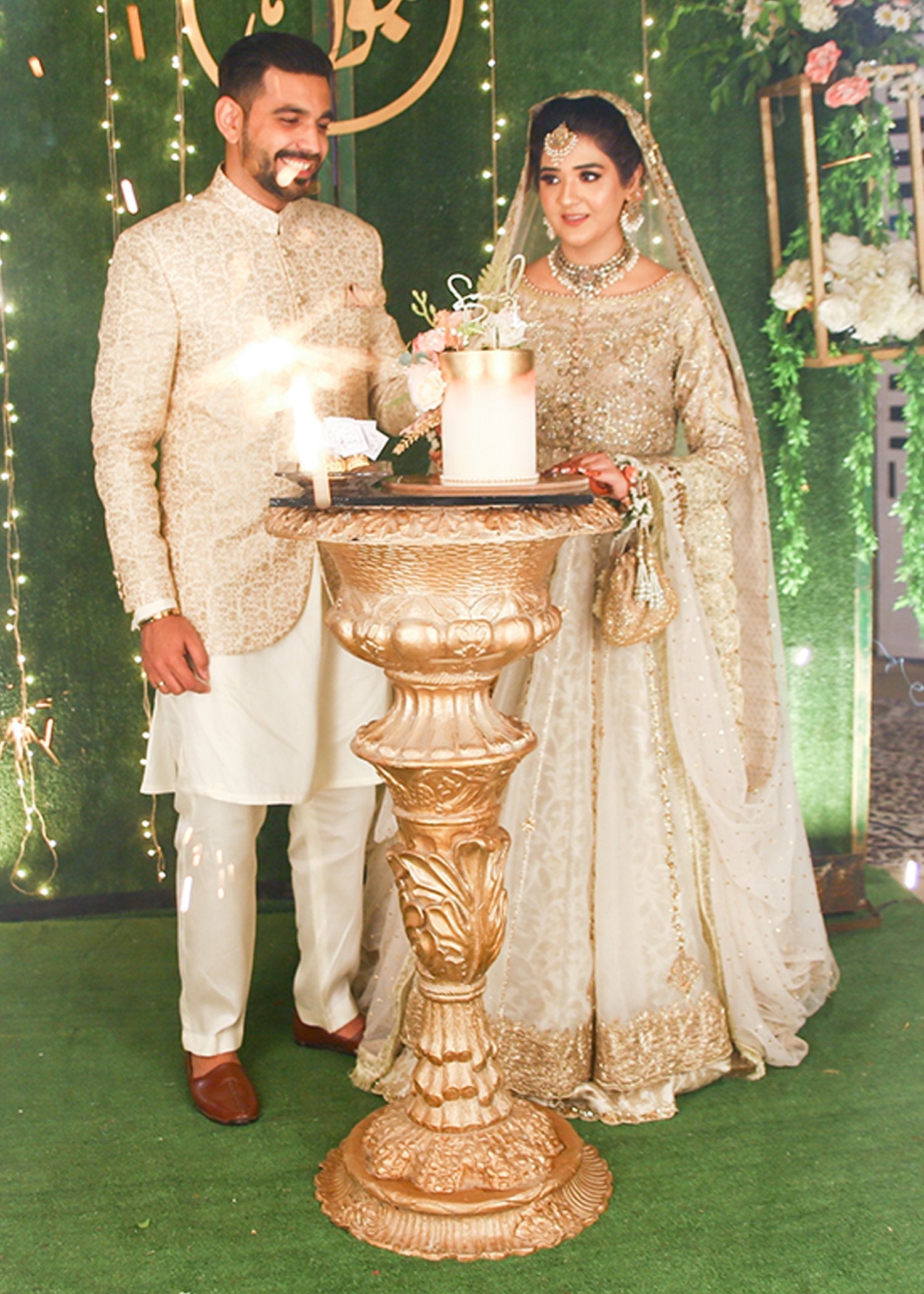 Pakistani Ivory Gold Embellished Net Silk Bridal Lehenga (3-Piece) - Image 10