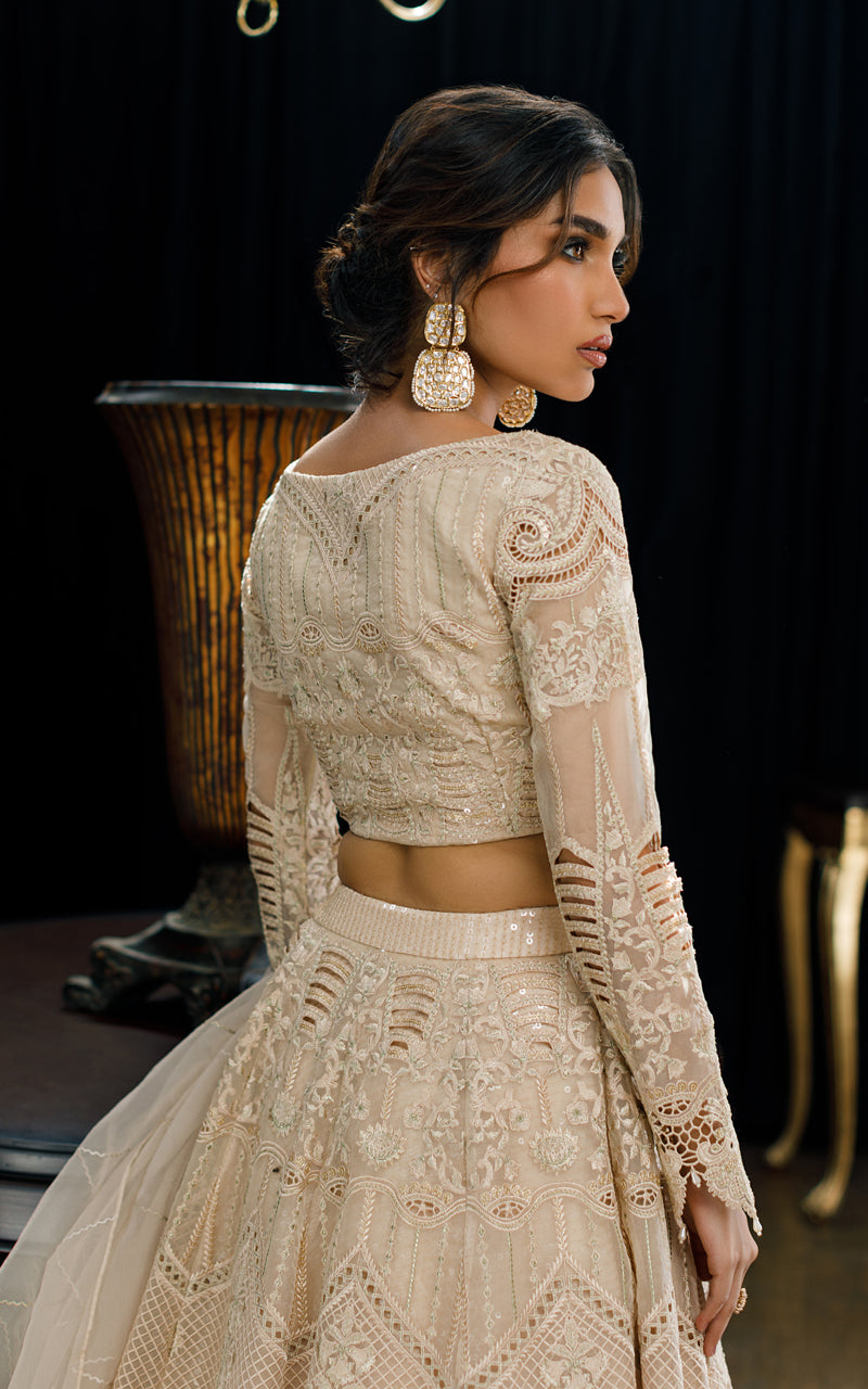 Pakistani Ivory Embroidered Organza Lehenga Set (3-Piece) - Image 4