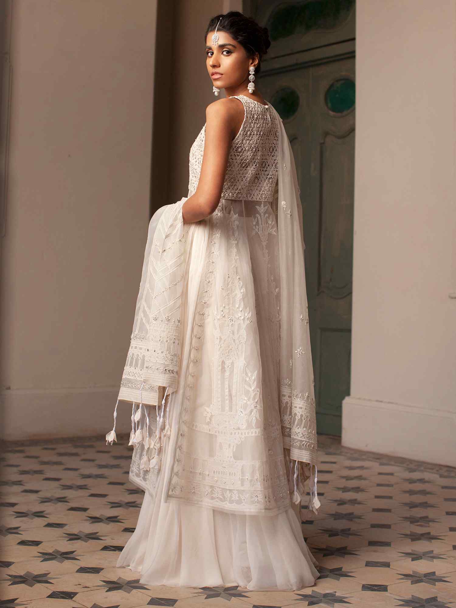 Pakistani Ivory Handwoven Organza Net Chiffon Lehenga (3-Piece) - Image 1