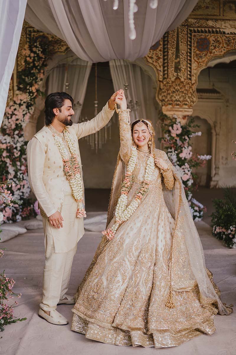 Off-White Embroidered Organza Pishwas Dress (3-Piece) - Image 2